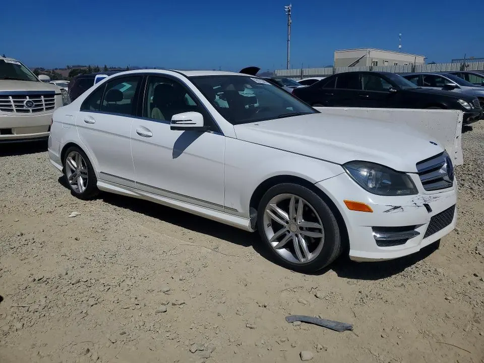 2013 MERCEDES-BENZ C 250  