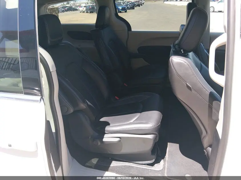 2024 CHRYSLER PACIFICA HYBRID SELECT