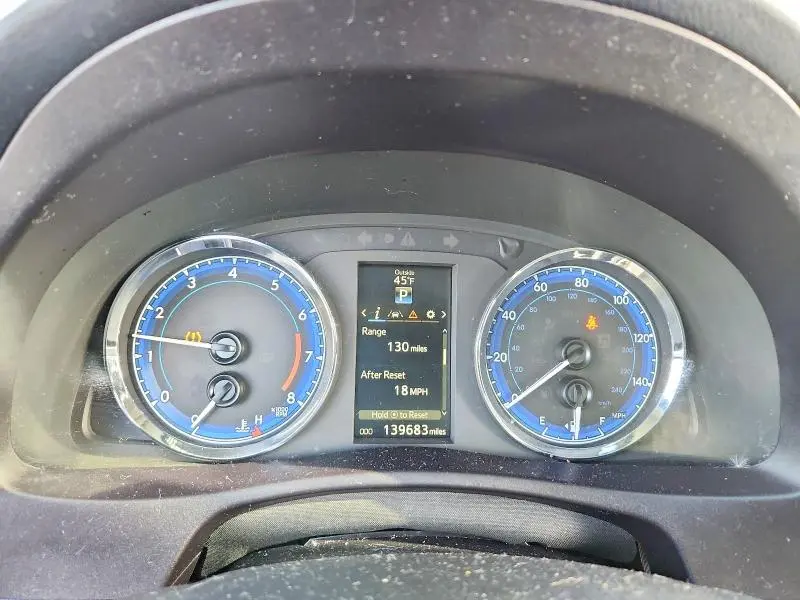 2017 TOYOTA COROLLA SE  