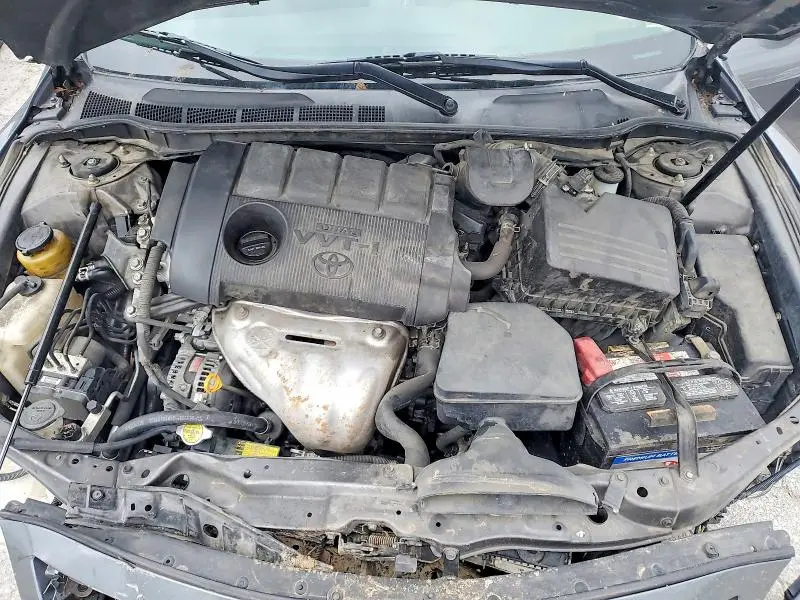 2011 TOYOTA CAMRY SE  