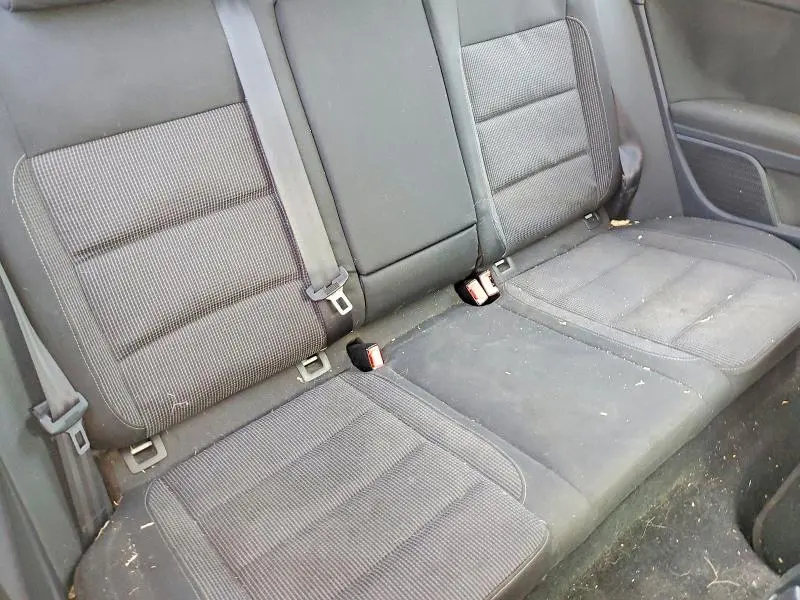 2011 VOLKSWAGEN GOLF   