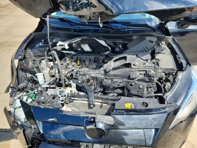 2019 TOYOTA YARIS XLE  