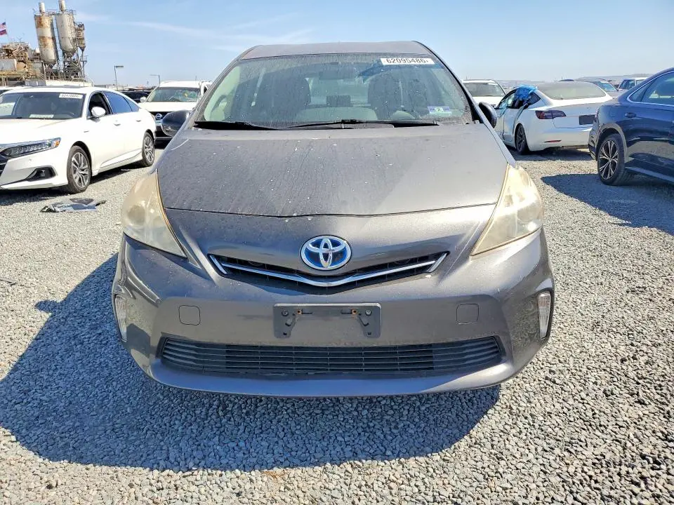 2013 TOYOTA PRIUS V THREE  