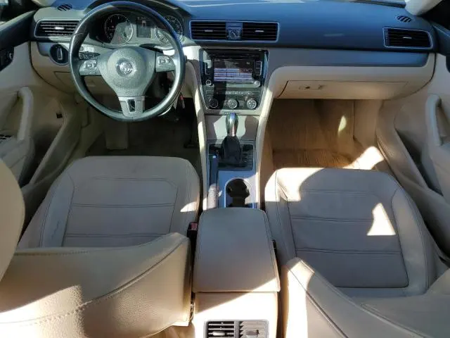 2015 VOLKSWAGEN PASSAT SE  