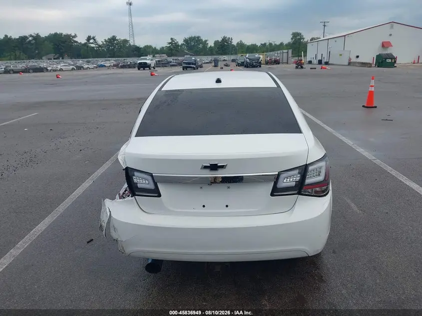 2014 CHEVROLET CRUZE 1LT AUTO
