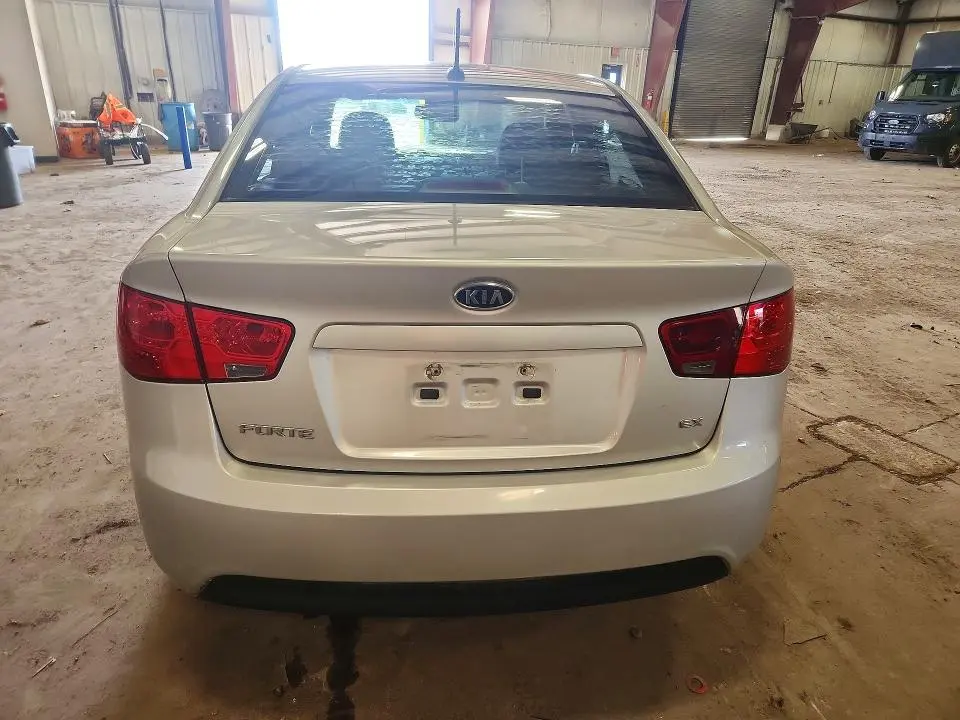 2010 KIA FORTE EX  
