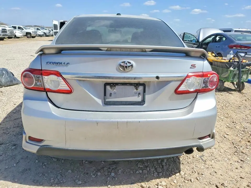 2013 TOYOTA COROLLA S  