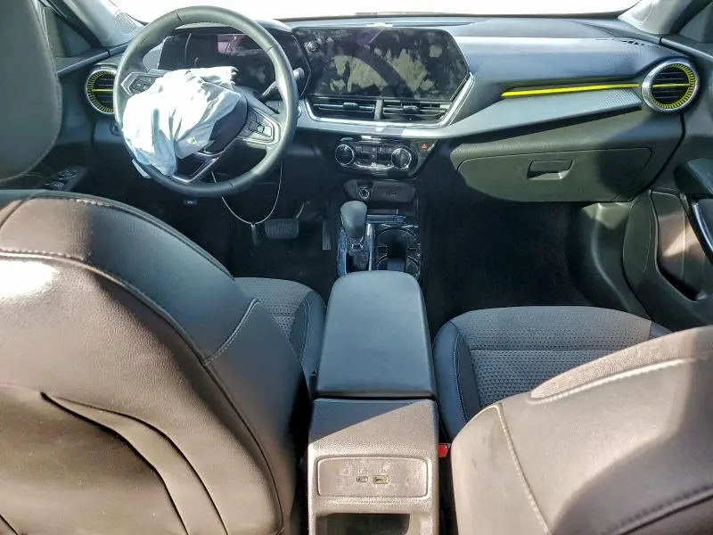 2025 CHEVROLET TRAX 1LT  