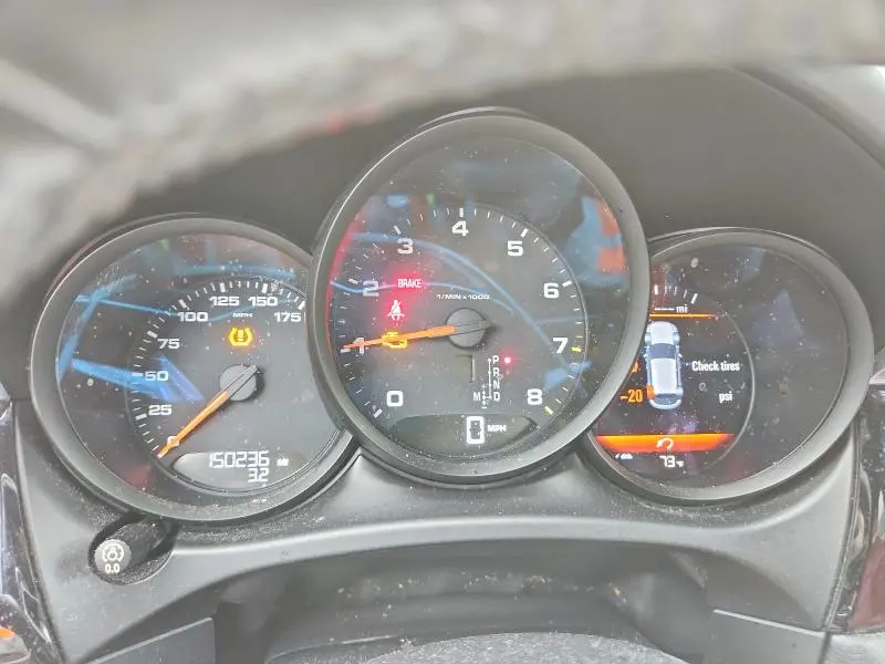 2018 PORSCHE MACAN   
