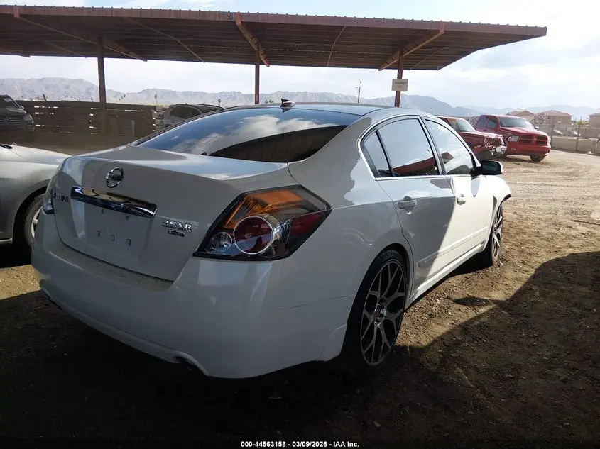 2011 NISSAN ALTIMA 3.5 SR