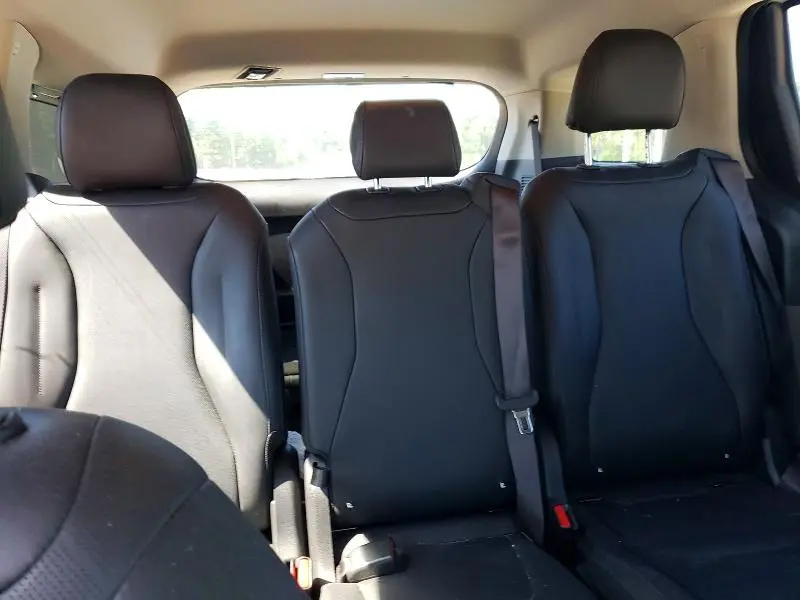 2025 KIA CARNIVAL EX  