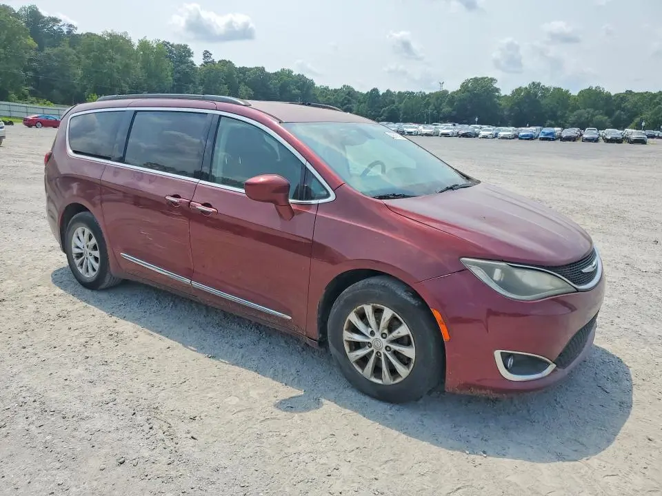 2017 CHRYSLER PACIFICA TOURING L  