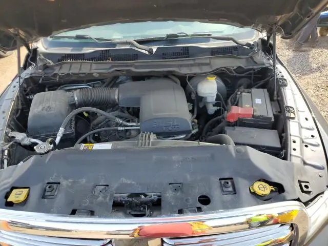 2016 RAM 1500 SLT
