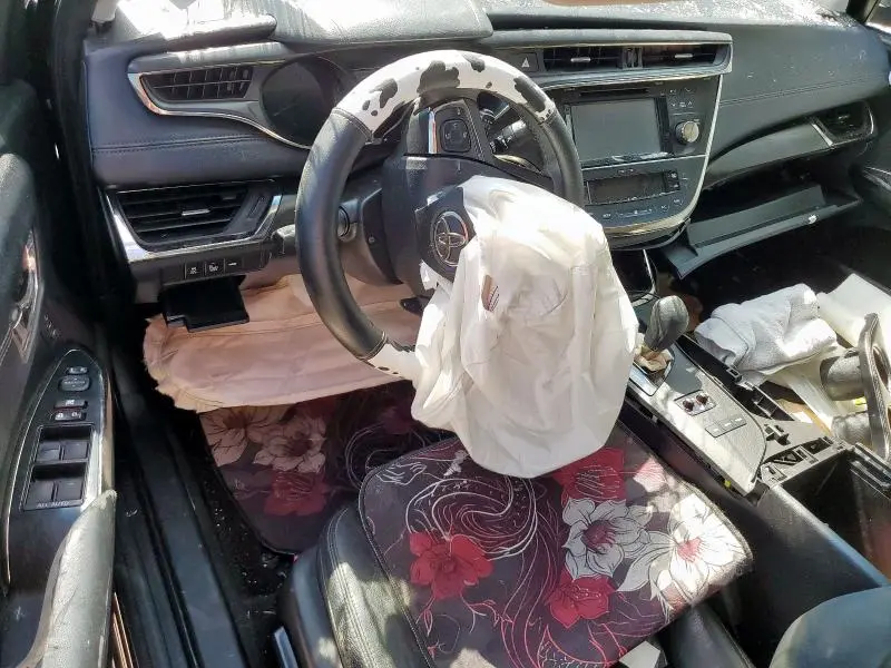 2016 TOYOTA AVALON XLE  