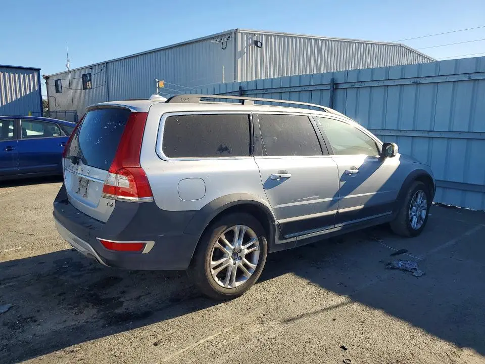 2016 VOLVO XC70 T5 PREMIER  