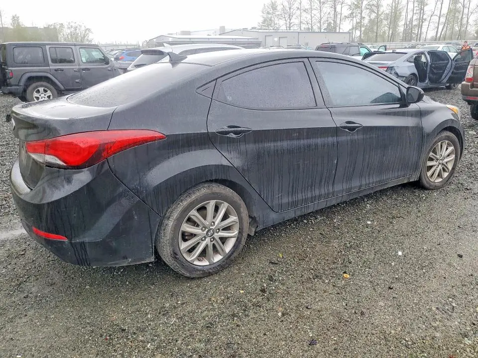 2014 HYUNDAI ELANTRA SE  
