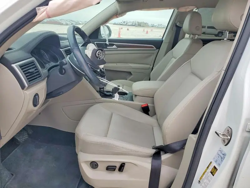2018 VOLKSWAGEN ATLAS SE  