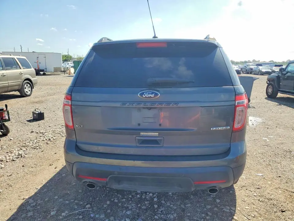 2015 FORD EXPLORER XLT  