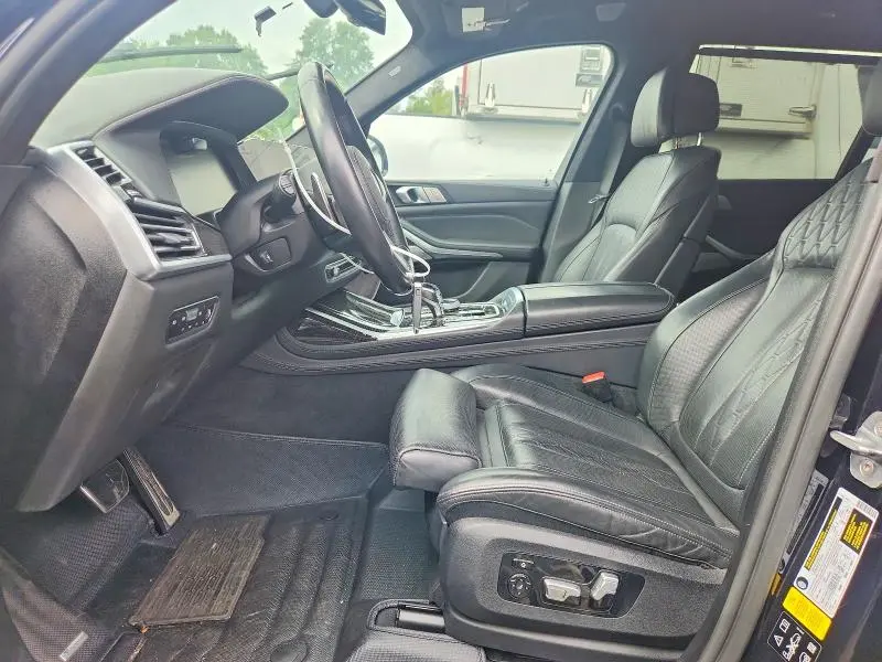 2020 BMW X7 M50I  