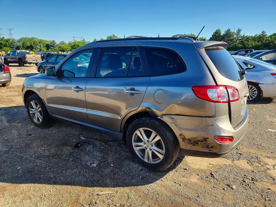 2012 HYUNDAI SANTA FE SE  