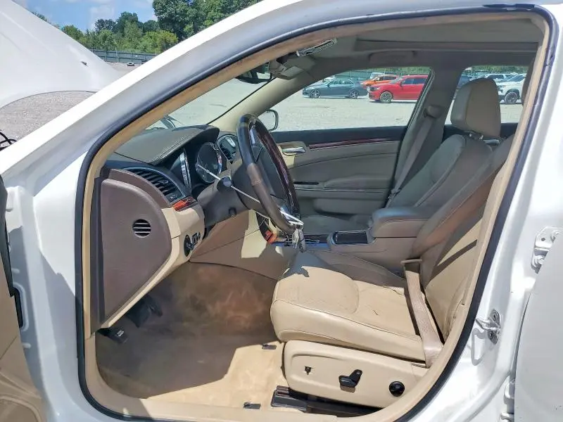 2011 CHRYSLER 300C   