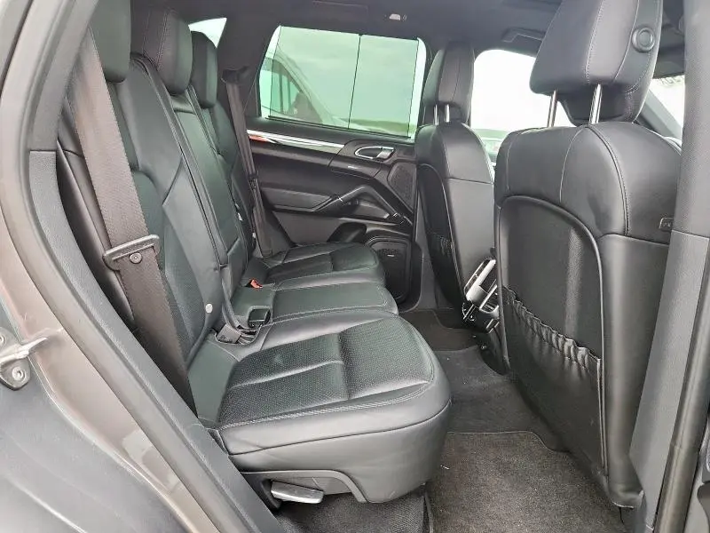 2013 PORSCHE CAYENNE   