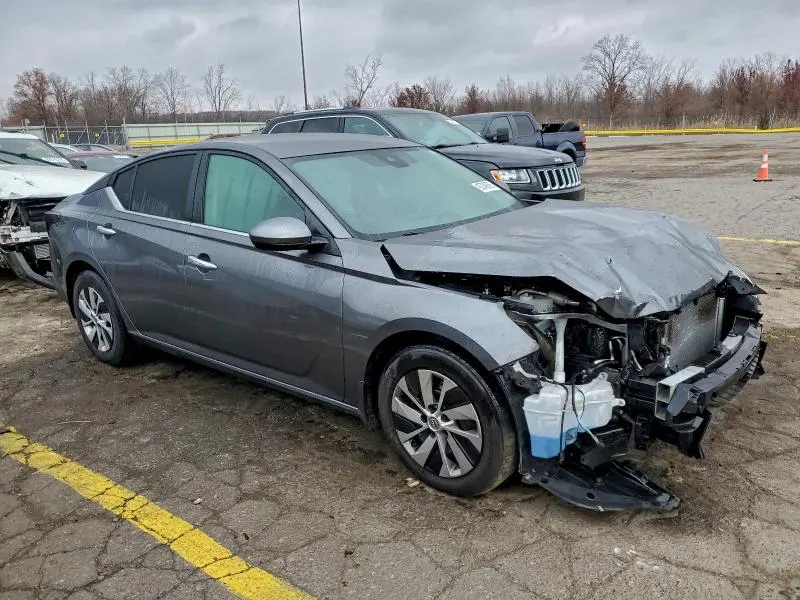 2023 NISSAN ALTIMA S  