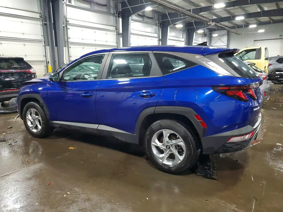 2022 HYUNDAI TUCSON SE  