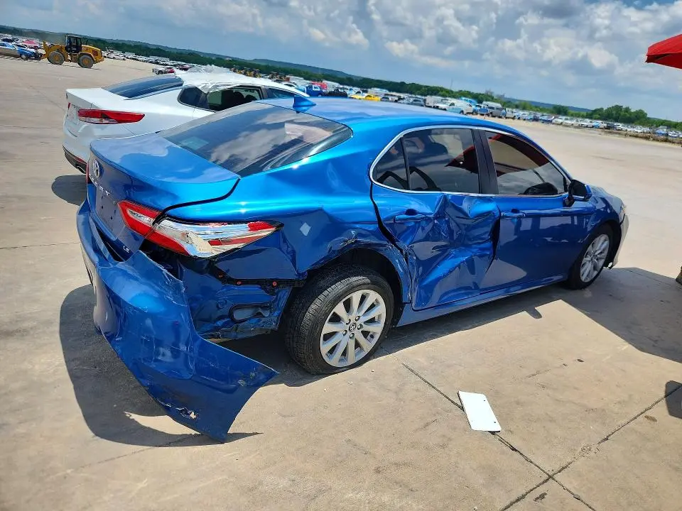 2020 TOYOTA CAMRY LE  