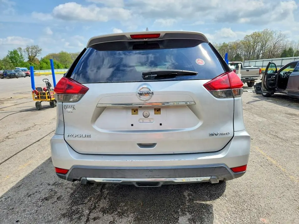 2017 NISSAN ROGUE SV  
