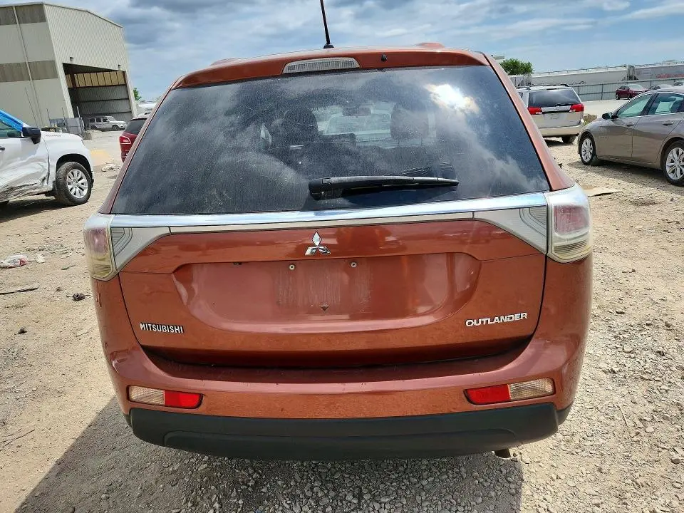2014 MITSUBISHI OUTLANDER SE  