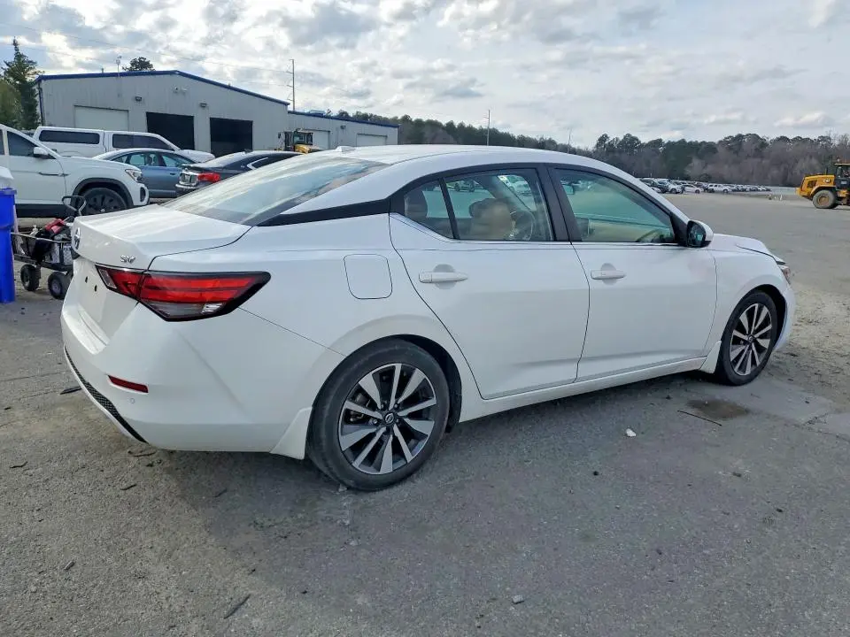 2021 NISSAN SENTRA SV  