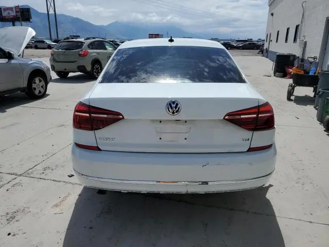 2019 VOLKSWAGEN PASSAT WOLFSBURG  