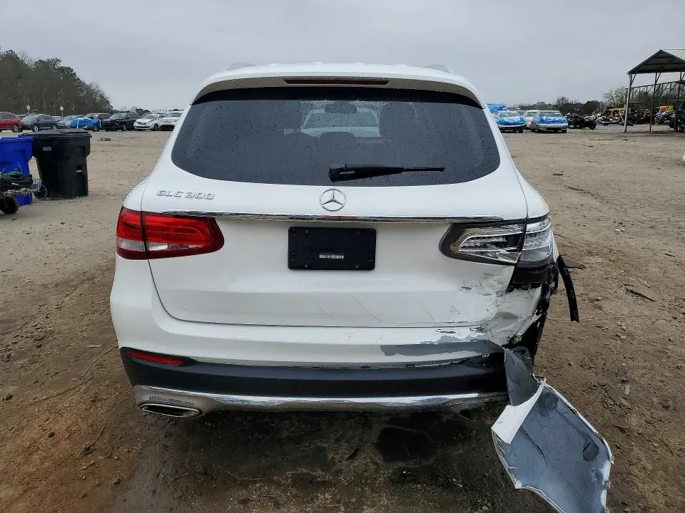 2019 MERCEDES-BENZ GLC 300  