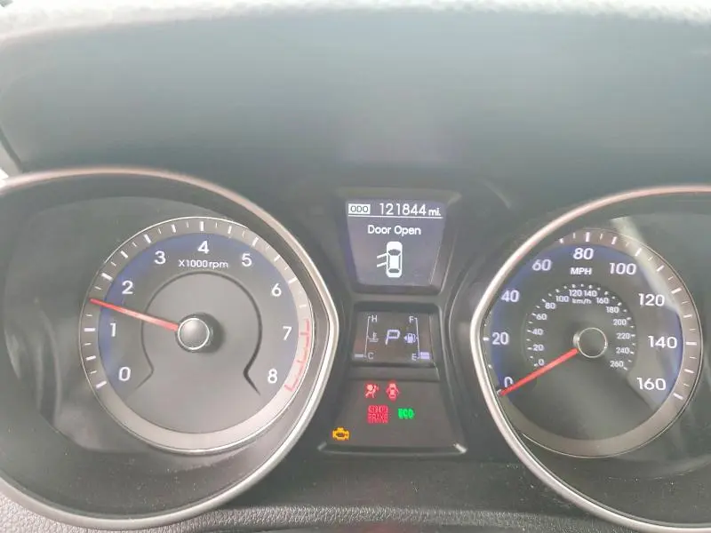 2014 HYUNDAI ELANTRA GT BASE  