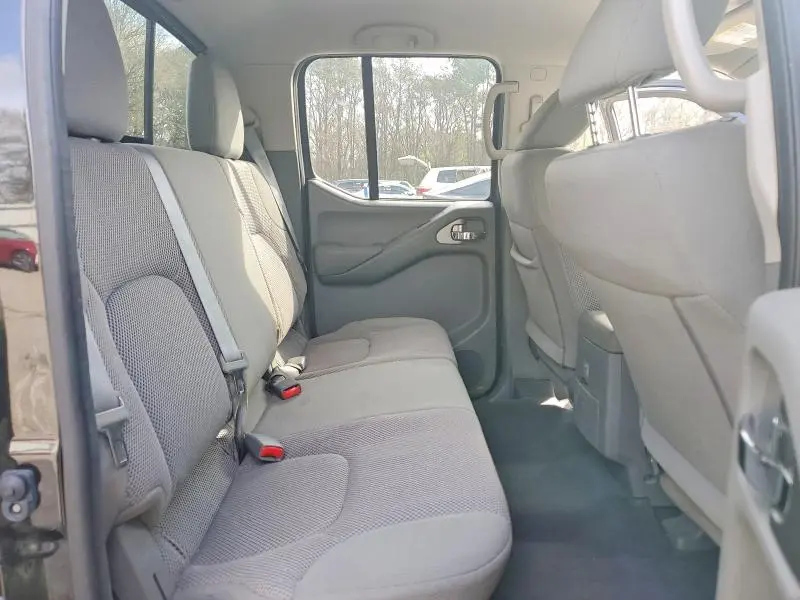 2020 NISSAN FRONTIER SV  