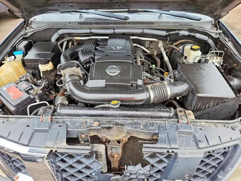 2010 NISSAN FRONTIER SE V6  