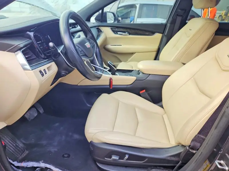 2017 CADILLAC XT5   