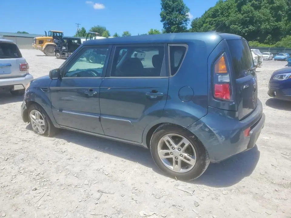 2011 KIA SOUL +  