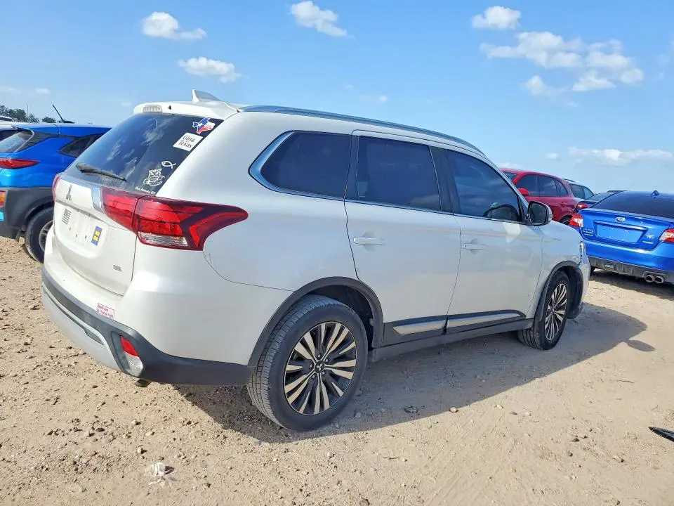 2020 MITSUBISHI OUTLANDER SE  