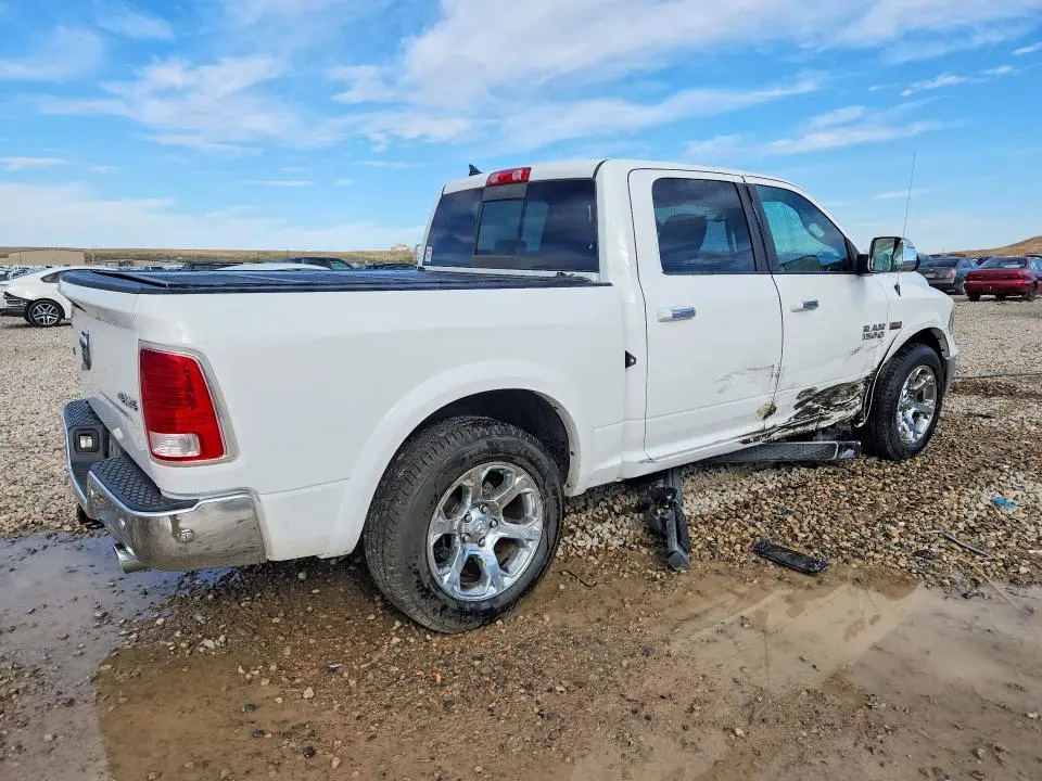 2016 RAM 1500 LARAMIE  