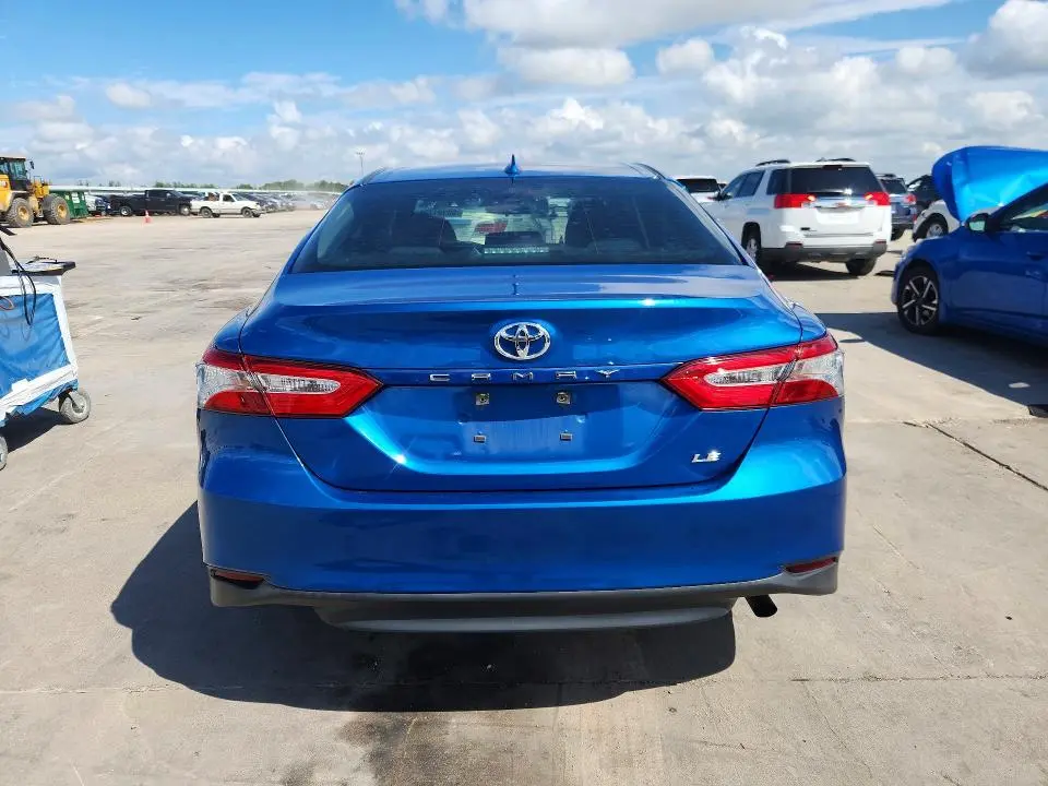 2019 TOYOTA CAMRY LE  