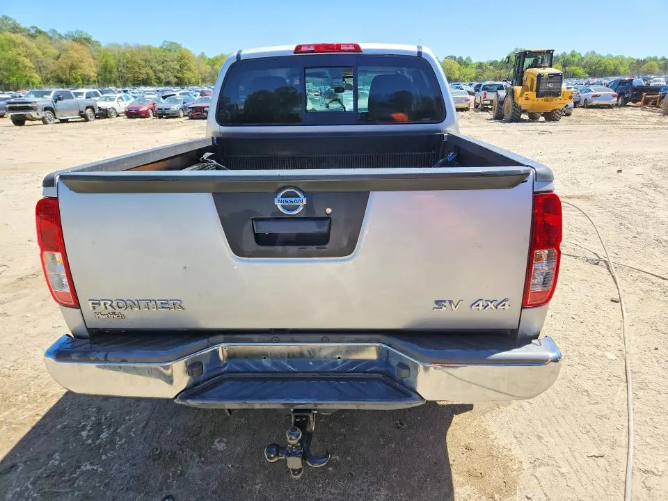 2018 NISSAN FRONTIER SV  