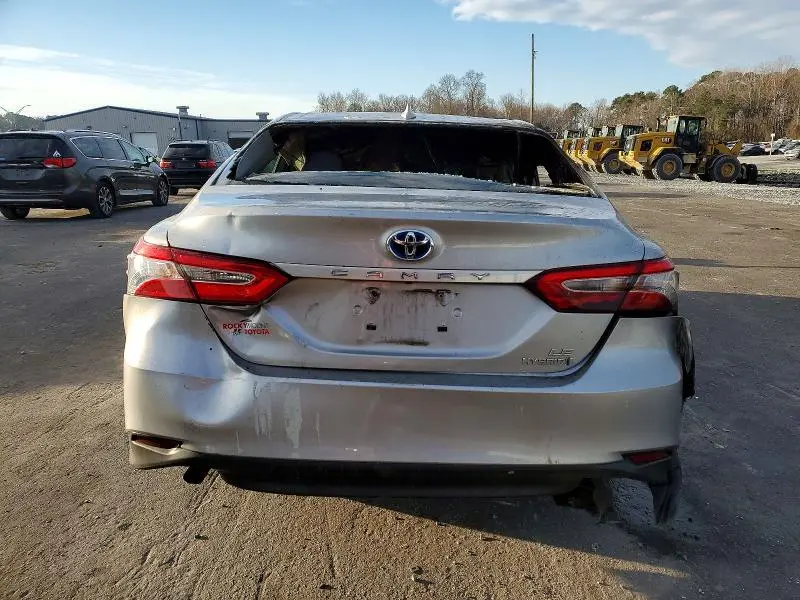 2019 TOYOTA CAMRY LE  