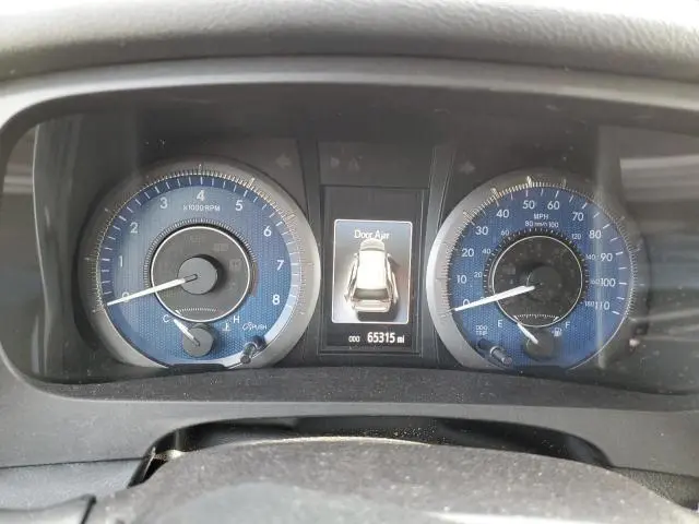 2019 TOYOTA SIENNA XLE  