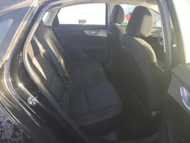 2024 KIA FORTE LX  