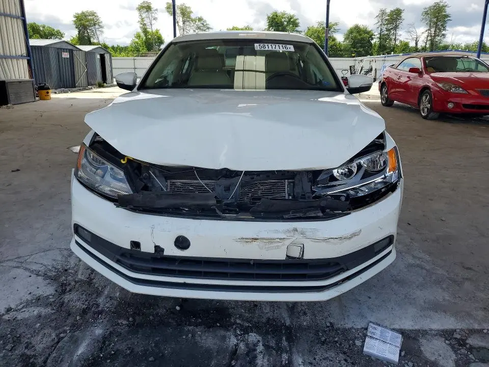 2015 VOLKSWAGEN JETTA SE  
