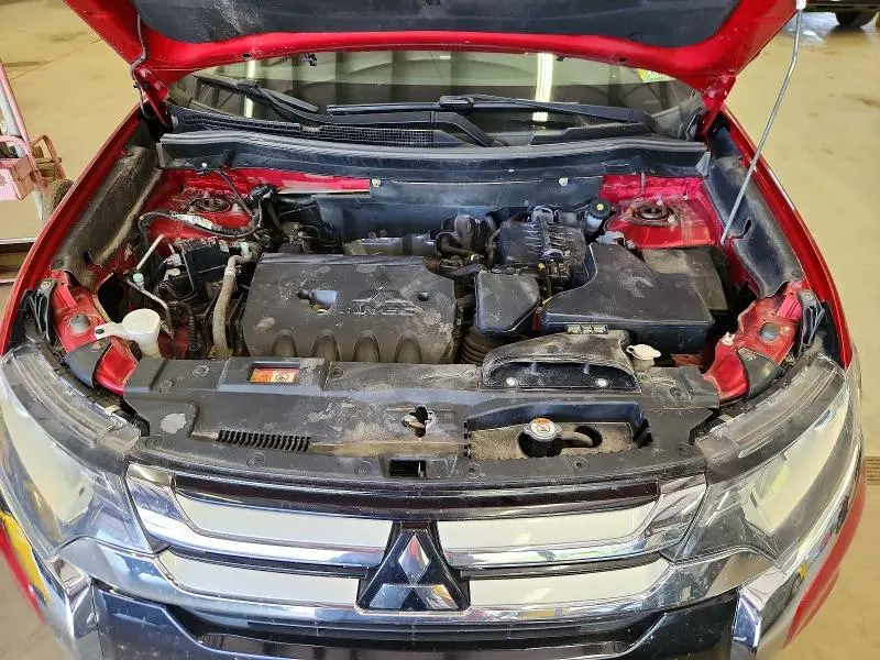 2016 MITSUBISHI OUTLANDER SE  