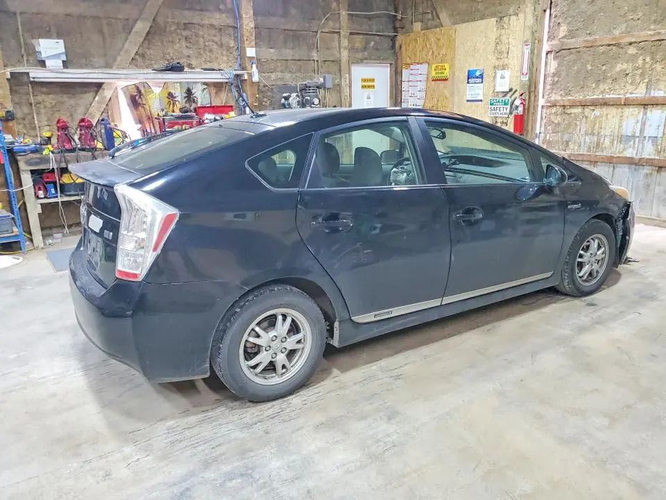 2011 TOYOTA PRIUS THREE  