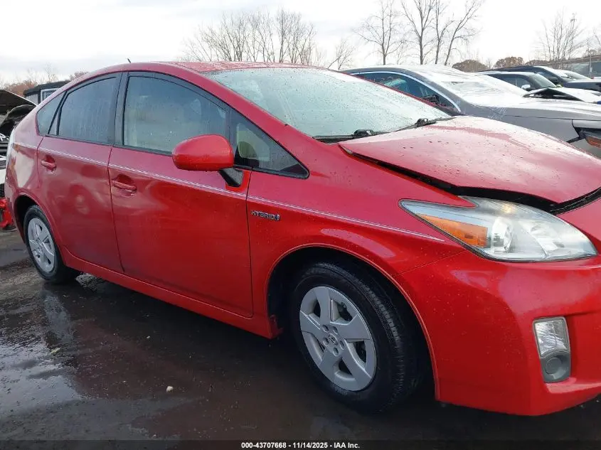 2011 TOYOTA PRIUS THREE